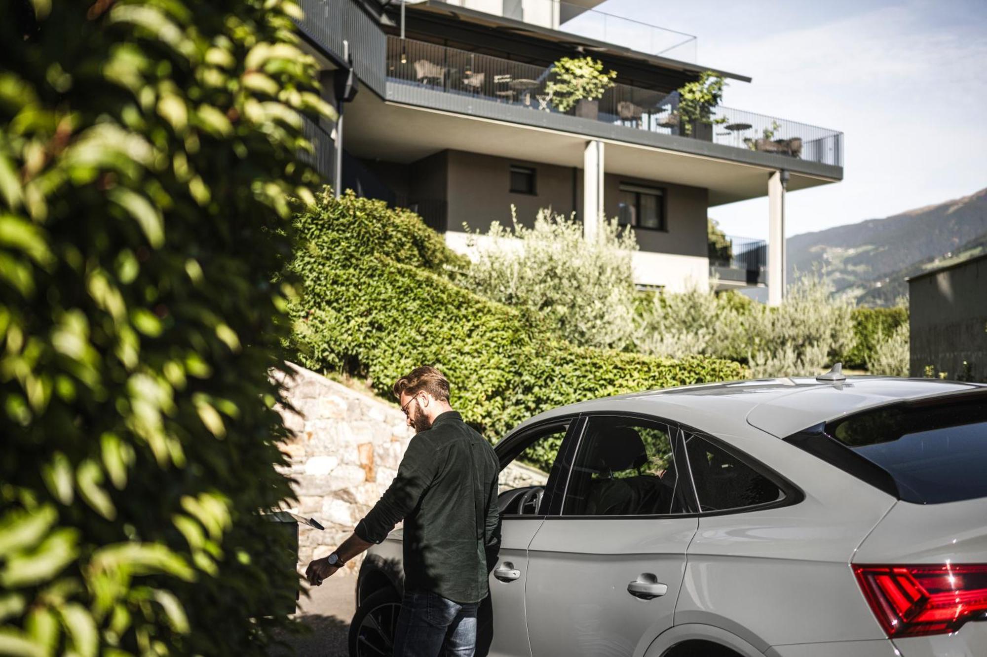 Vinea - Suites Tirolo Bagian luar foto