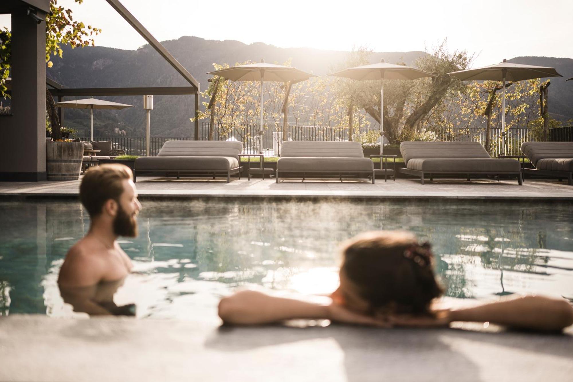 Vinea - Suites Tirolo Bagian luar foto