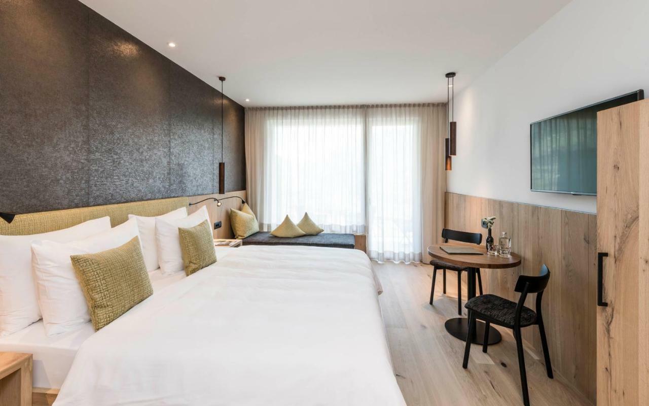 Vinea - Suites Tirolo Bagian luar foto