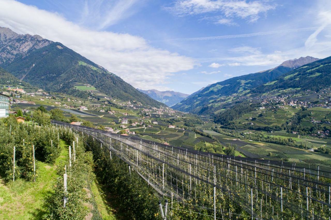 Vinea - Suites Tirolo Bagian luar foto